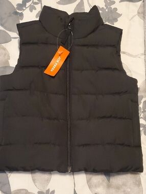 Joe Fresh Toddler Black Quilted Puffer Vest 2T NWT Lightweight Zip Up